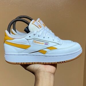 Reebok Classics Club C White And Gold Sneakers